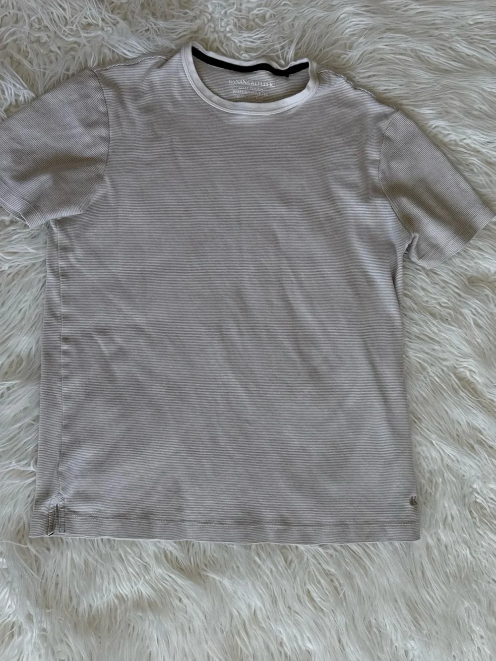 Banana Republic Cream Textured Crew Neck Tee